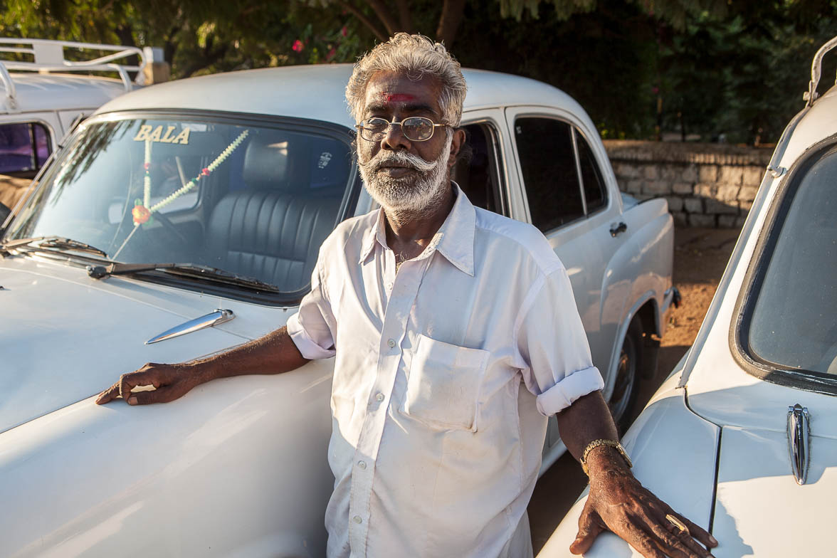 インド旅行記 13 世界一安い自動車 タタ ナノ に乗る