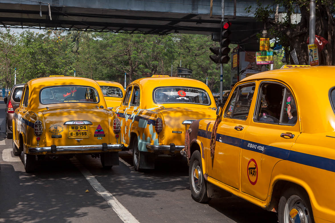 インド旅行記 13 世界一安い自動車 タタ ナノ に乗る