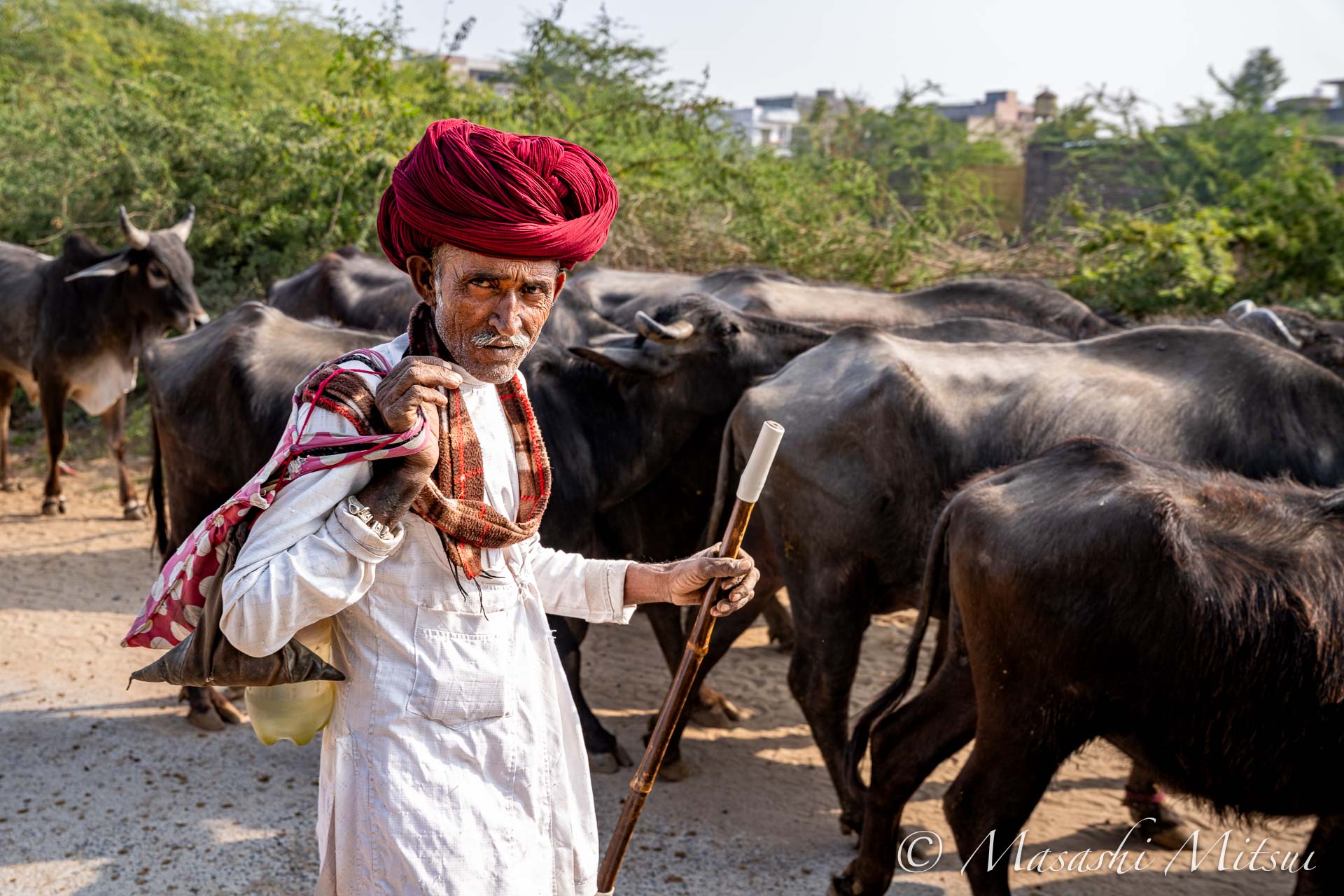 india26-92838